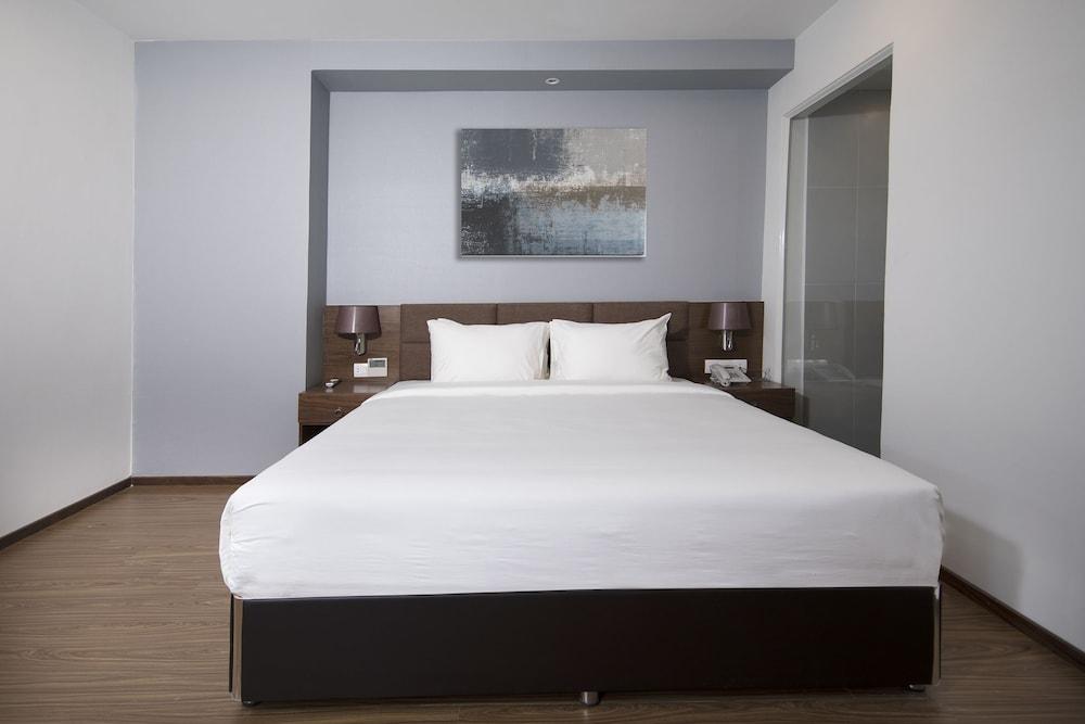 The Blue Hotel Ho Chi Minh-stad Buitenkant foto